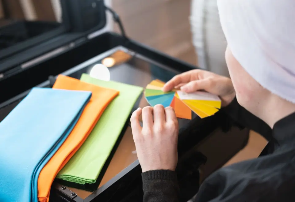 La cliente découvre sa palette de couleurs